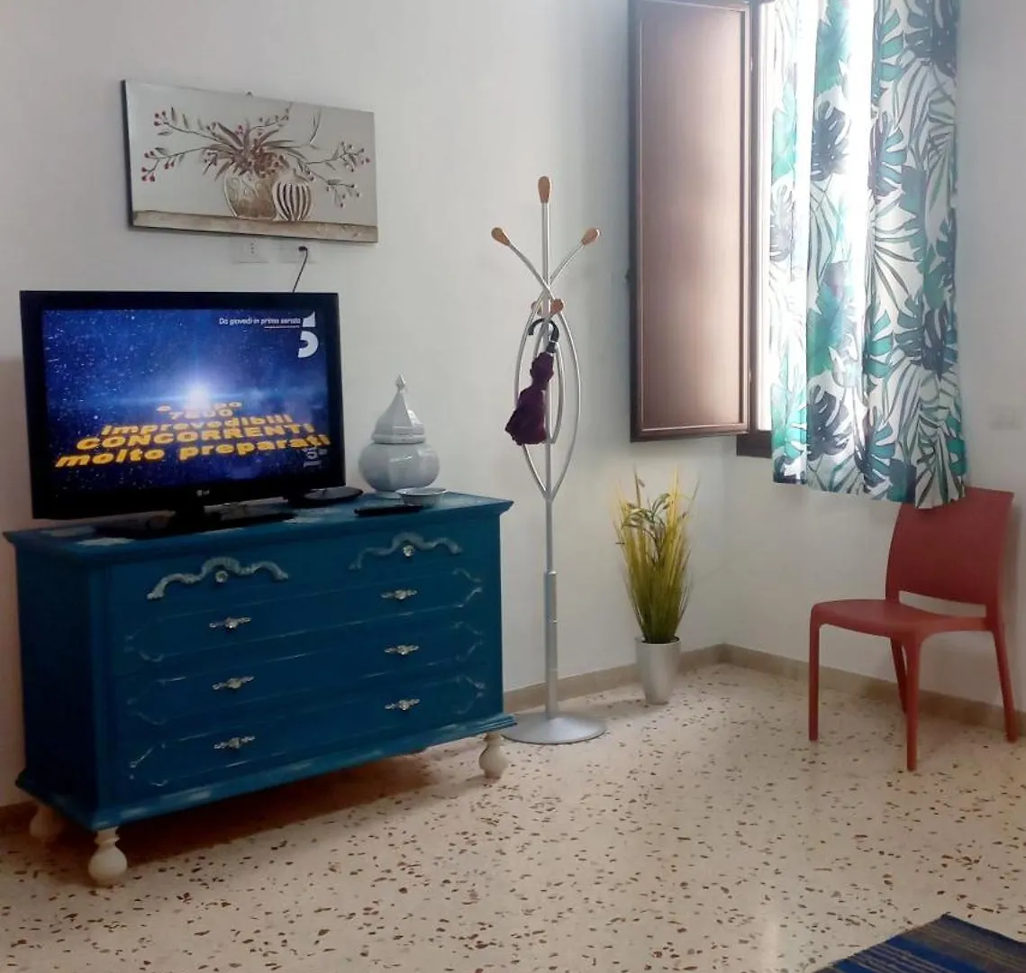 A 2 Passi Da Tutto House Enea Apartment Trapani 0*,